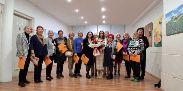 Svečano otvorena izložba radova polaznica radionice crtanja i slikanja