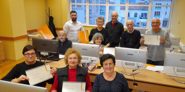 ​ Polaznici tečaja informatike treća dob 2025.